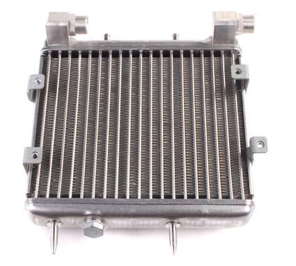 Mercedes Engine Oil Cooler 2105001000